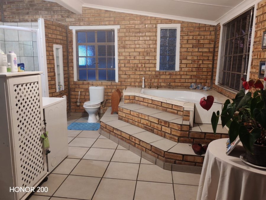 3 Bedroom Property for Sale in Sasolburg Ext 4 Free State